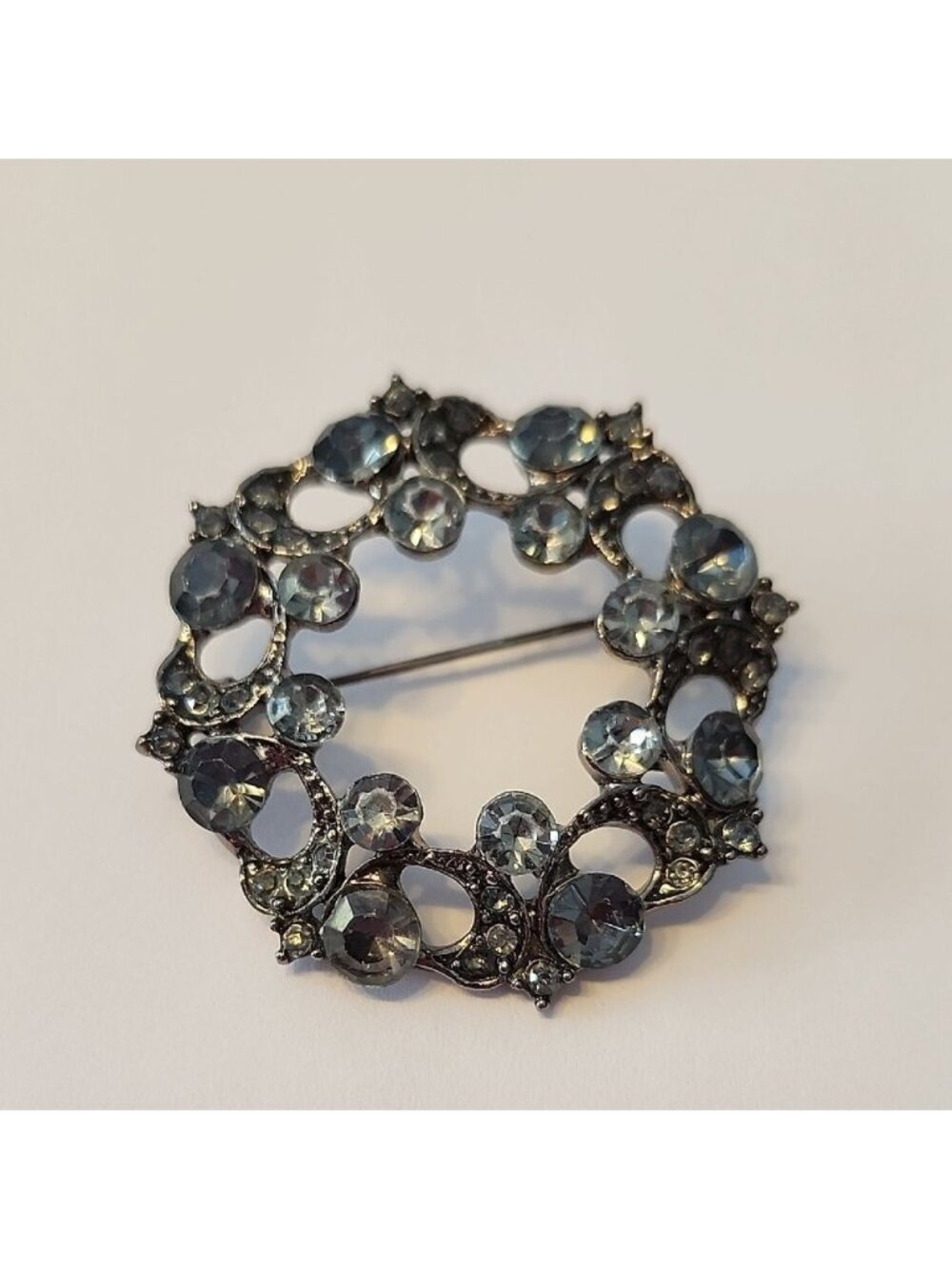 Vintage Smoky Blue Rhinestone Wreath Brooch